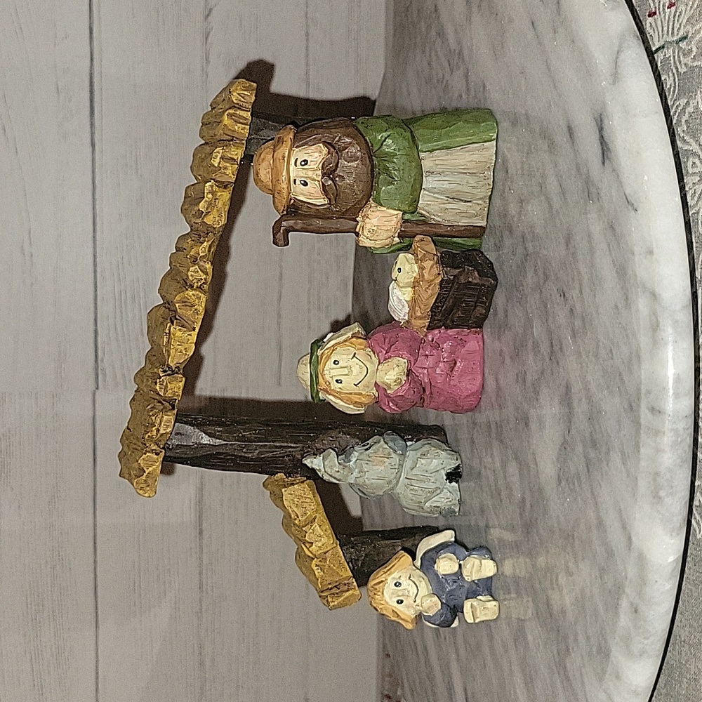 Giftco "Blessed Family" Nativity Scene
